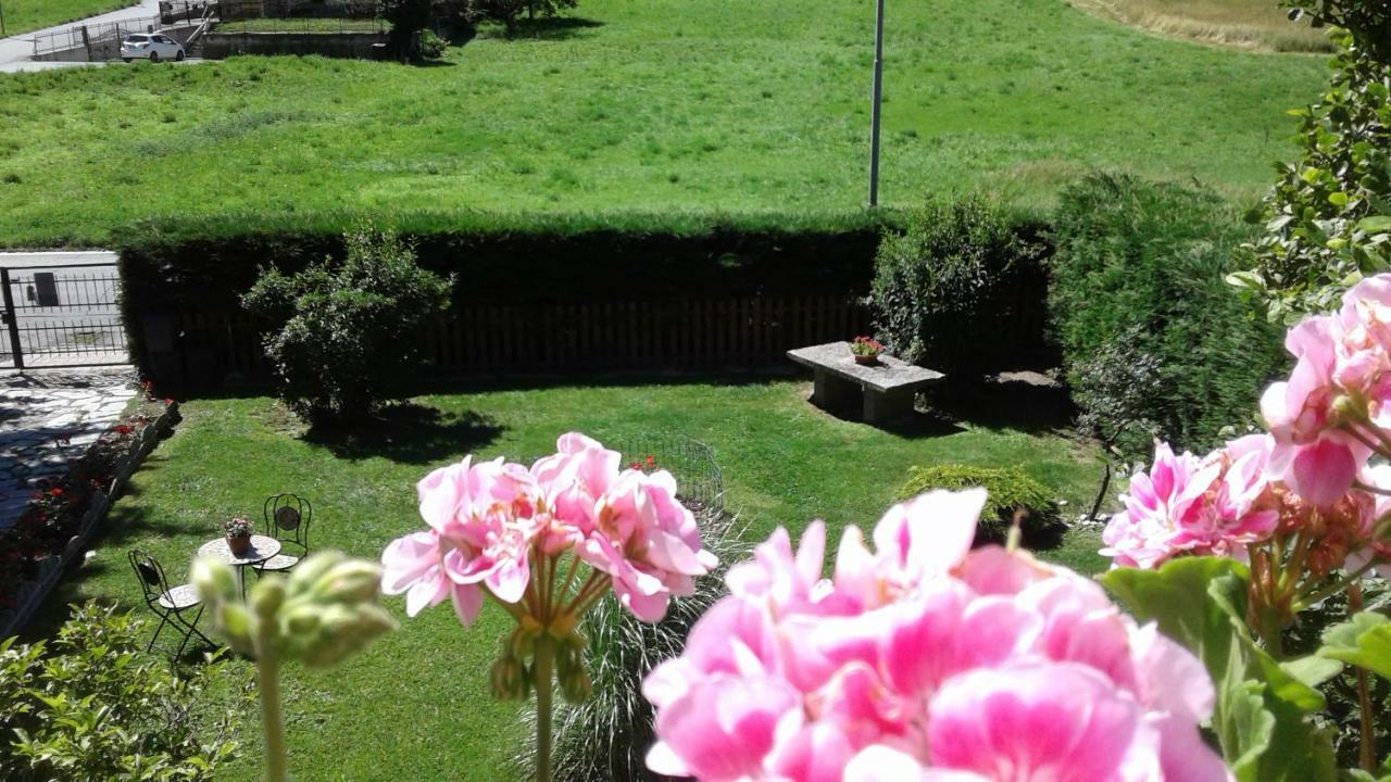 夏特林Chez Margot公寓 外观 照片