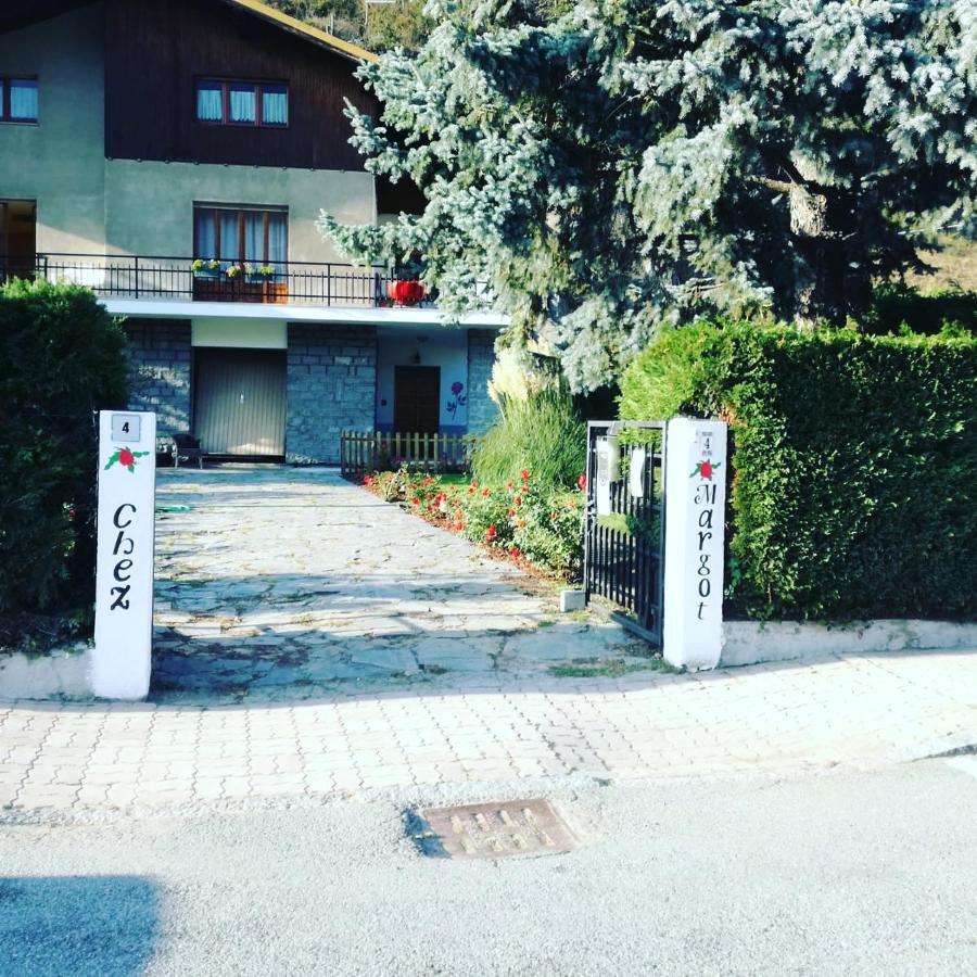 夏特林Chez Margot公寓 外观 照片